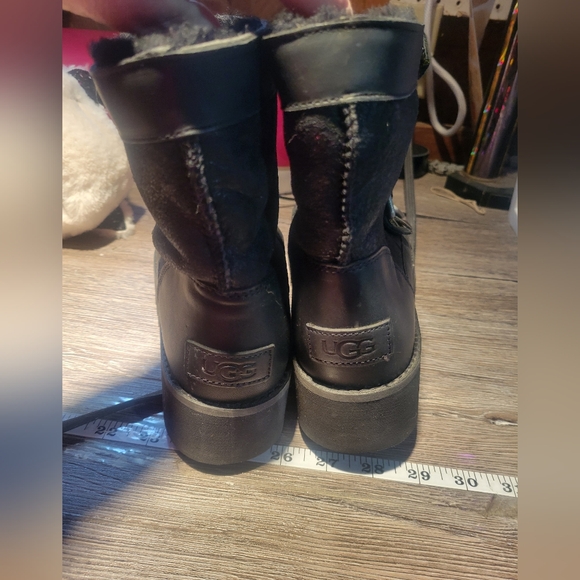 UGG Women’s Moto Punk Mini Boots Size 7 - Picture 4 of 9